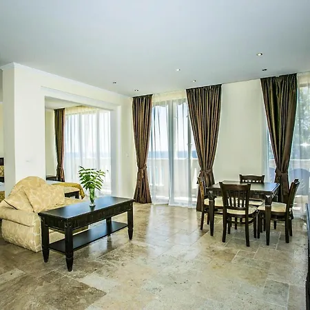 Elenite Premium Üdülőközpont 5*