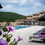 Elenite Premium Resort