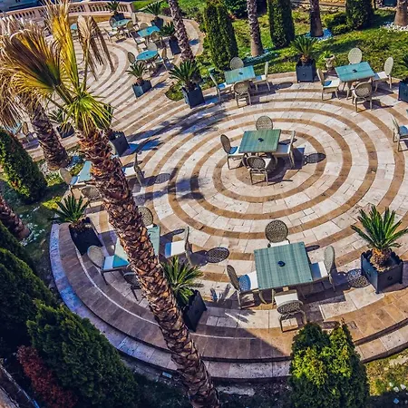 Resort Elenite Premium