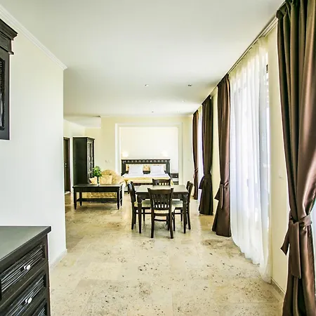 Здравен курорт роял каса & аква парк 5*