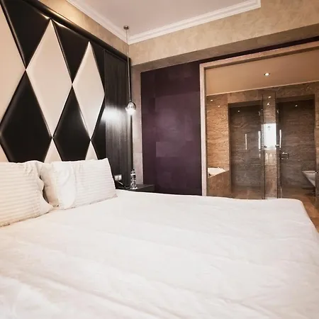 Resort Elenite Premium