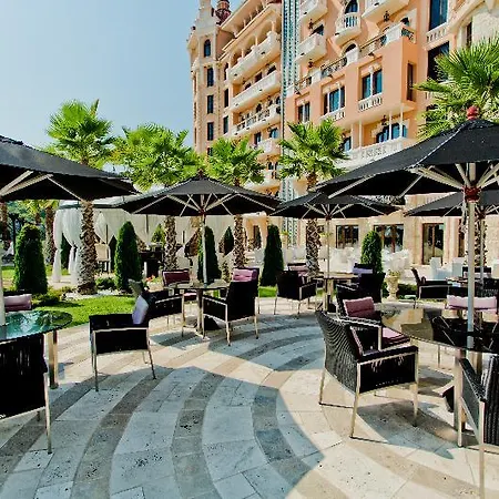Здравен курорт роял каса & аква парк 5*