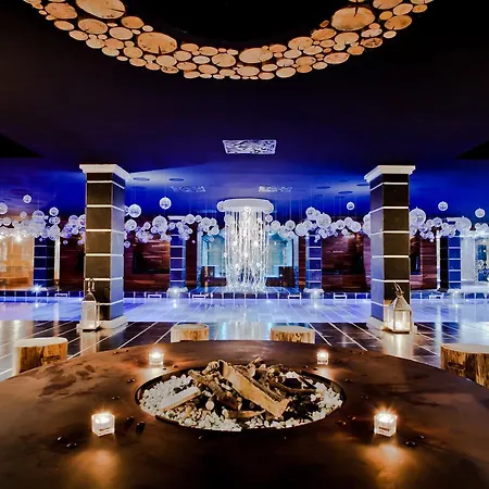 Здравен курорт роял каса & аква парк 5*